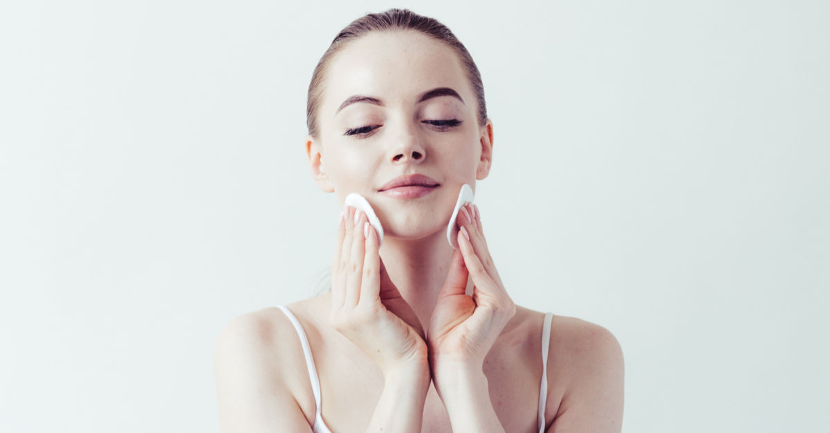 Cleansing your skin helps in removing dirt and oil